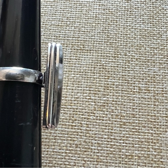 New Zebra Calcite Stone Silver Overlay Ring Size 6 - Picture 3 of 6